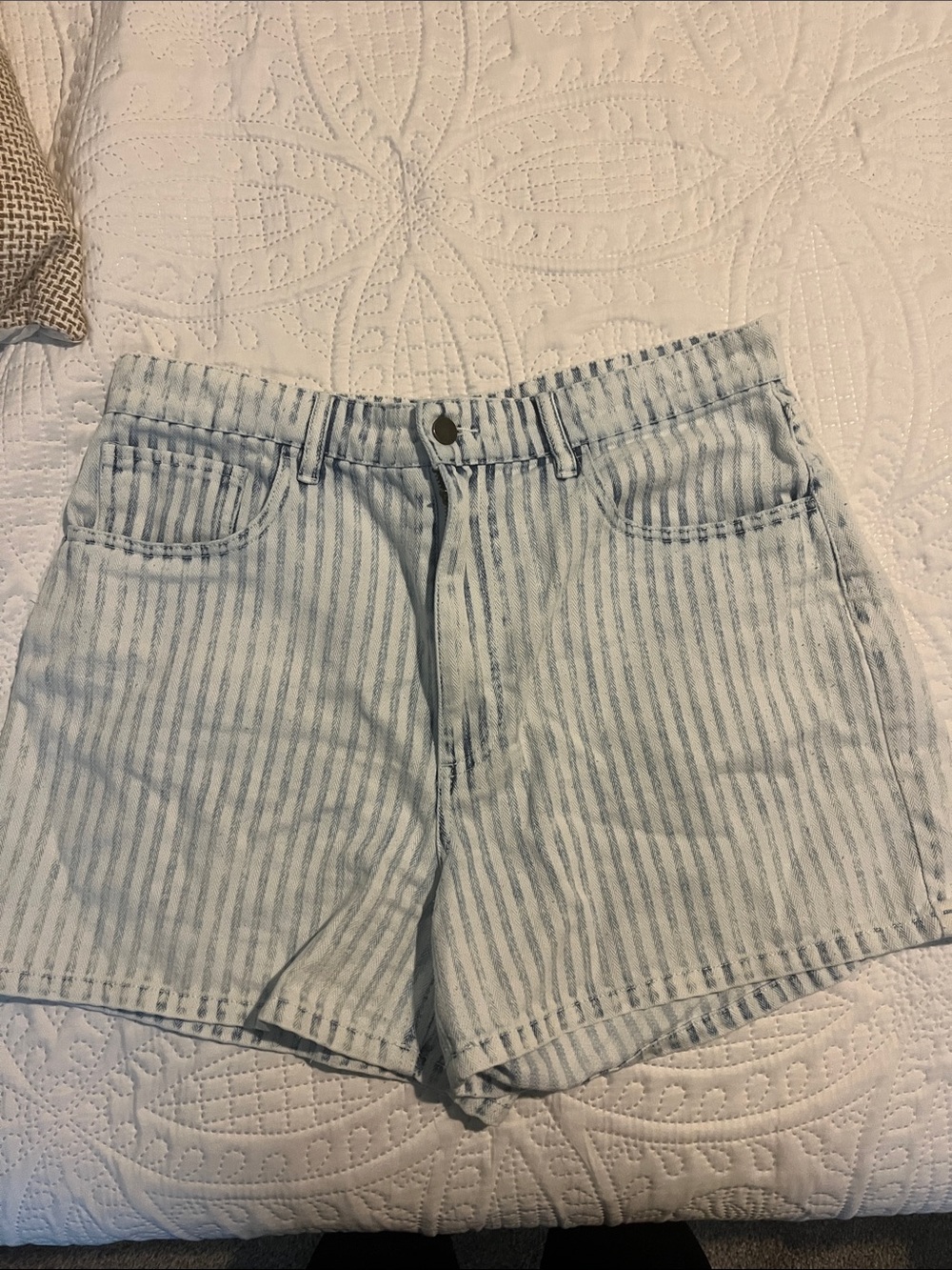 Faherty Size 31 Stripped Denim Shorts